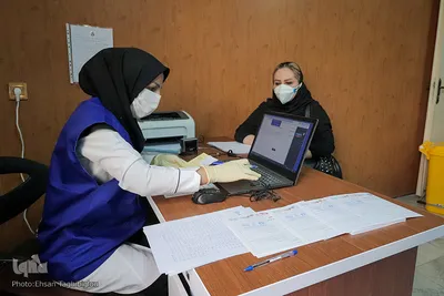 تزریق واکسن کنژوگه به داوطلبان در زنجان
