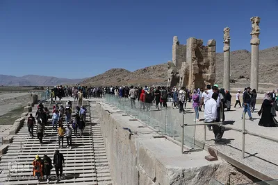 مسافران نوروزی مجموعه جهانی تخت‌ جمشید‎‎