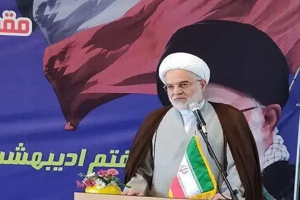 کارگران ستون کشور برای حرکت رو به جلو و توسعه و آبادانی هستند