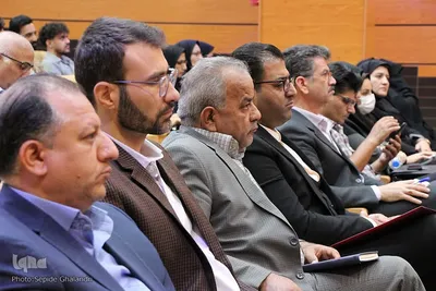 تجلیل از برگزیدگان جایزه ملی جوانی جمعیت در خراسان‌جنوبی