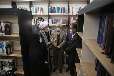 افتتاح کتابخانه تخصصی مرکز پژوهش‌های شورای شیراز
