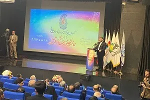 نقش مداحان در جامعه ایمانی