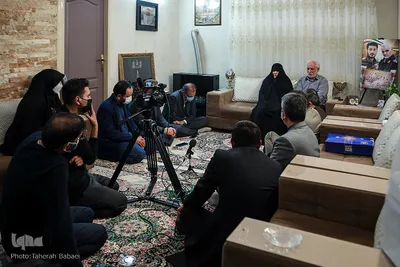دیدار جامعه قرآنی با خانواده شهید وحید زمانی‌نیا