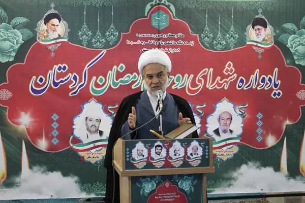 ماموستایان و علمای دینی مهربانی و احترام به یکدیگر را به جامعه القاء کنند