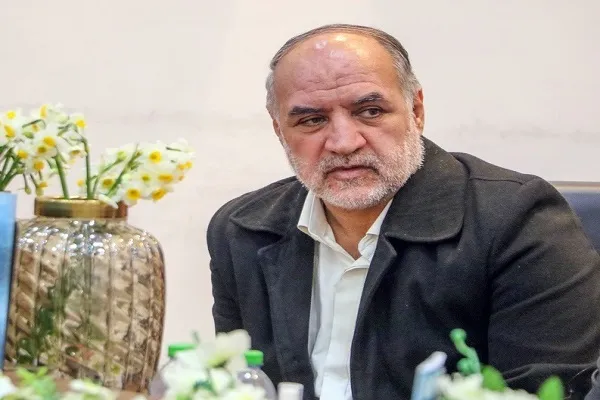 کافی: مردمی بودن ادبیات انقلاب اسلامی آن را زنده نگه می‌دارد