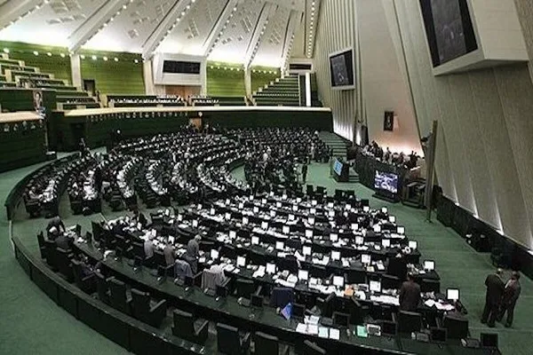 مخالفت مجلس با طرح تدریس زبان‌های محلی و قومی در مدارس