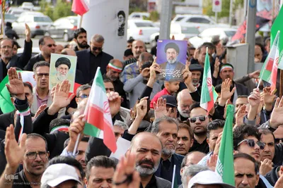 بیعت فرهنگیان شیرازی با سومین رهبر معظم انقلاب اسلامی