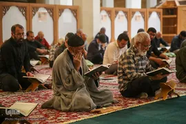 جزء خوانی بیستمین روز ماه مبارک رمضان در حرم شاهچراغ (ع)