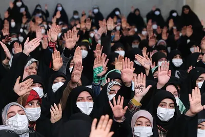 دیدار جمعی از مردم قم با رهبر معظم انقلاب