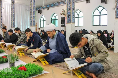 محفل جزء خوانی قرآن کریم در امامزادگان باقریه بیرجند