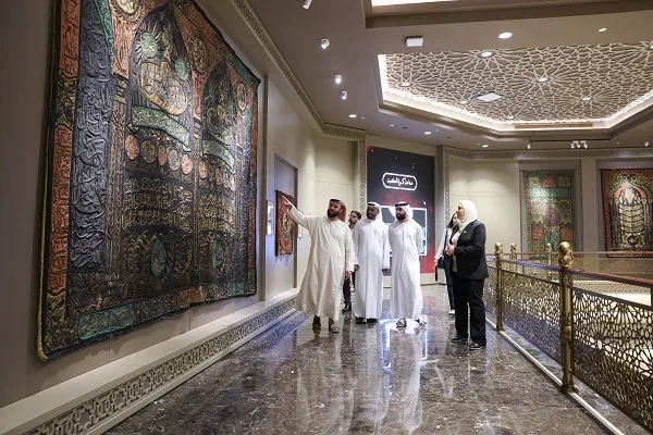 وفد سوري يطلع على مخطوطات مجمع القرآن بالشارقة