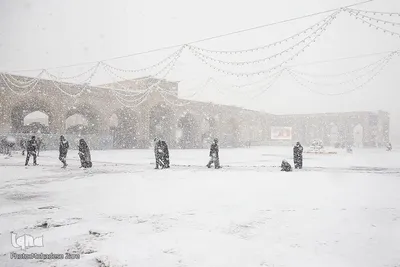 بارش اولین برف زمستانی در مشهد ـ حرم رضوی