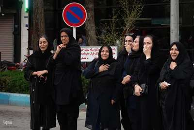 مراسم تشییع پیکر ۶ شهید جنگ رمضان در اصفهان