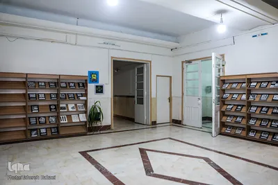 ورودی دانش آموزان مدرسه 