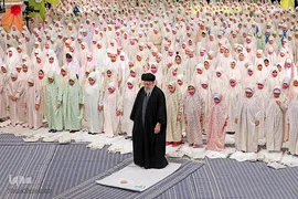 جشن تکلیف دختران دانش‌آموز در حسینیه امام خمینی(ره)