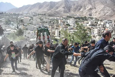 آیین 500 ساله نخل‌گردانی در مهدیشهر‎