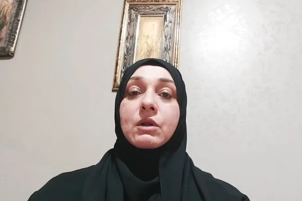 الأسرة تعتبر أهم خلية يتكون منها المجتمع البشري + فيديو