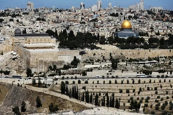 تكرار إغلاق المسجد الأقصى يهدف إلى السيطرة عليه
