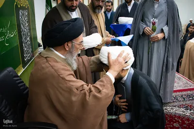 مراسم عمامه‌گذاری طلاب حوزه علمیه اصفهان