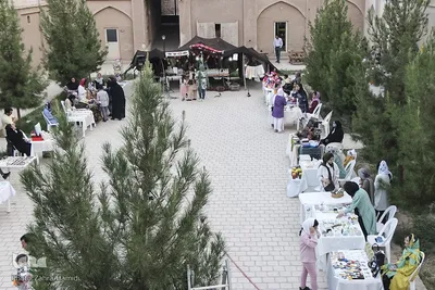 نمایشگاه صنایع دستی در باغ اکبریه بیرجند