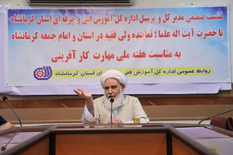 کارآفرینان در رونق تولید و بازار کسب و کار سهم بسزایی دارند
