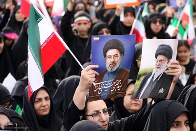 بیعت فرهنگیان شیرازی با سومین رهبر معظم انقلاب اسلامی