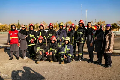 مانور آمادگی و مراسم پاسداشت آتشنشان داوطلب شیراز