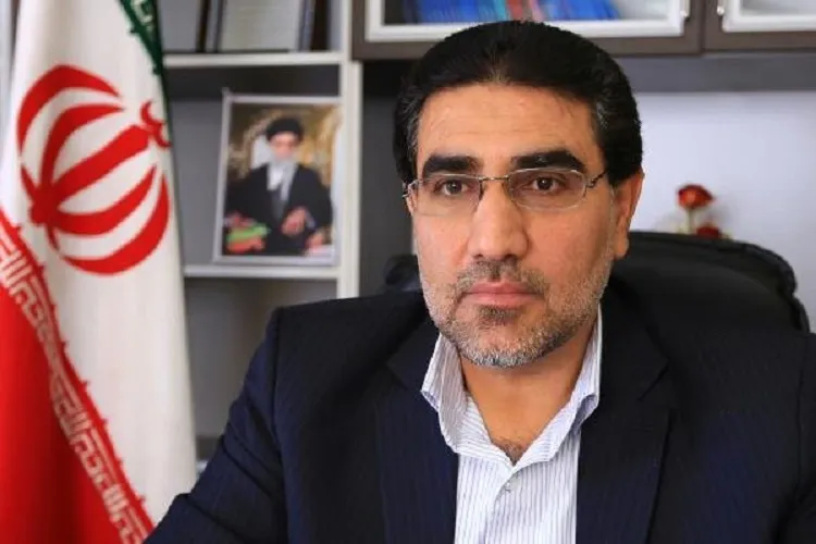 کم کردن مراجعه مردم به نهادهای دولتی از مفاسد جلوگیری می‌کند