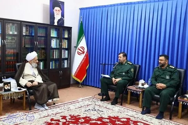 نشست مدیر کل حفظ آثار و نشر ارزش های دفاع مقدس مازندران با نماینده ولی فقیه در مازندران
