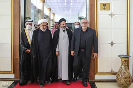 بازگشت حجت الاسلام و المسلمین سید عبدالفتاح نواب نماینده ولی فقیه و سرپرست حجاج ایرانی از حج