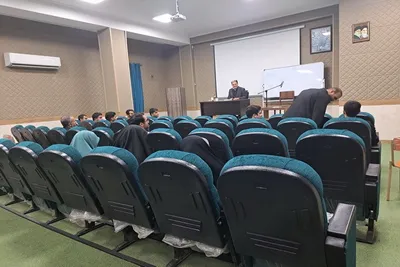 کارگاه آموزشی «صوت و لحن قرآن کریم» با حضور دکتر غلامرضا شاه‌میوه در ساری