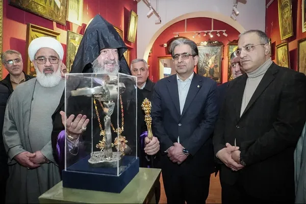 بازدید معاون استاندار آذربایجان شرقی از موزه کلیسای سرکیس مقدس تبریز