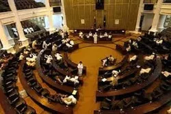 جمعہ کو چھٹی، صحابہؓ اہل بیتؓ کی توہین پرسزائے موت, تا حیات مراعات اور بلیو پاسپورٹ سمیت متعدد قراردادیں منظور