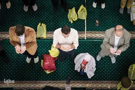 اقامه نماز عید سعید فطر در زنجان
