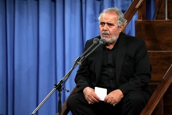 تقدم اخلاص و الهام بر دانش ادبی در سرودن شعر علوی