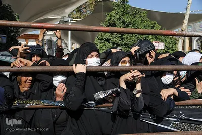 خاکسپاری پیکر مطهر ۶ شهید حمله تروریستی در حرم شاهچراغ(ع)