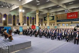 دیدار سفیران و مسئولان وزارت امور خارجه با رهبر انقلاب