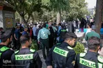 تجمع افغانستانی‌های مقیم مشهد در مقابل کنسولگری پاکستان

