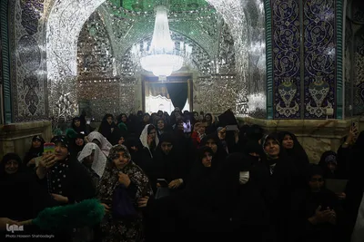  سیاه پوش کردن ضریح مطهر کریمه اهل بیت(س)