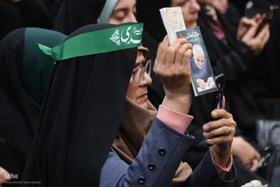 اجتماع بانوان «میثاق انقلابی» در حرم شاهچراغ (ع)