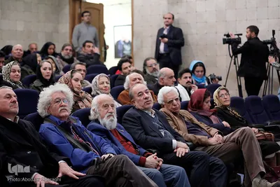 بیست و هشتمین گردهمایی هنرمندان به مناسبت تولد کیومرث پوراحمد (تولد ماه)