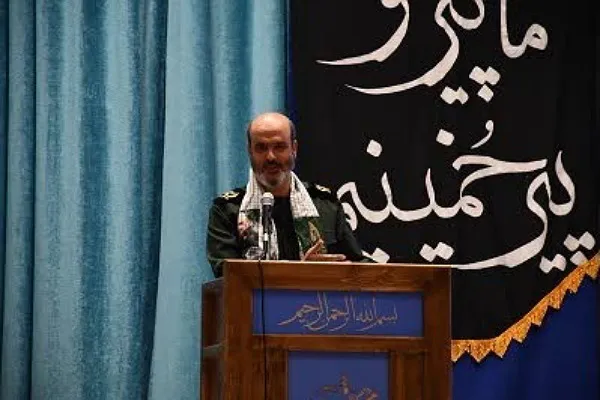 آگاهی‌بخشی تنها راه مقابله با جنگ ترکیبی دشمن است