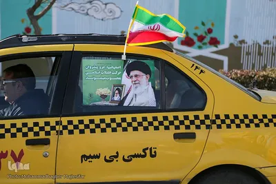 مراسم آغاز دهه فجر و سالروز ورود امام (ره) به میهن اسلامی در اصفهان