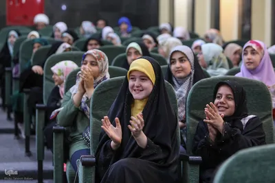 دورهمی دختران قرآنی در فرهنگسرای قرآن