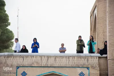 جشن انتخابات در پل خواجوی اصفهان