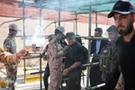 خادمی مرزبانان برای زائران حسینی در مرز تمرچین‎‎