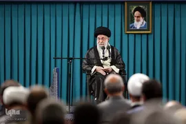 رهبر انقلاب اسلامی در دیدار دست‌اندرکاران برگزاری کنگره شهدای قم