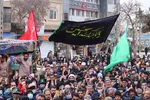 تشییع دو شهید گمنام دفاع مقدس بر شانه‌های مردم شهیدپرور ملایر