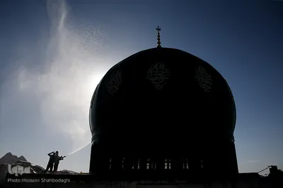 آئین شستشو وتعویض پرچم گنبد مسجد مقدس جمکران