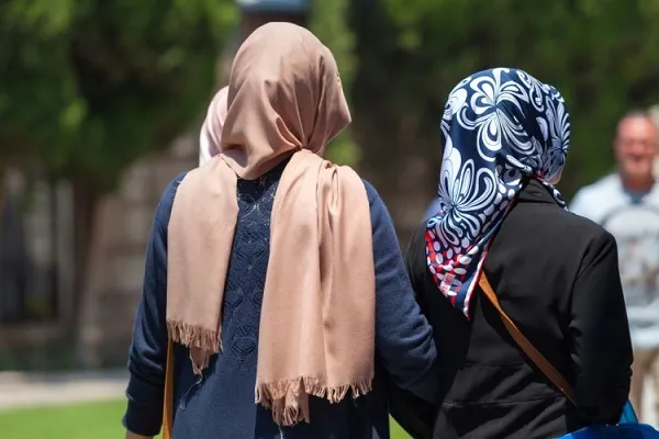 Avropanın ən islamofob ölkələri məlum oldu
